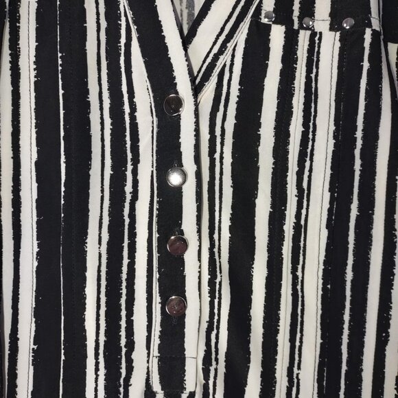Cocomo Black White Striped Blouse Women's XL – Minimalist‎ Chic Button Front Top - Picture 8 of 10